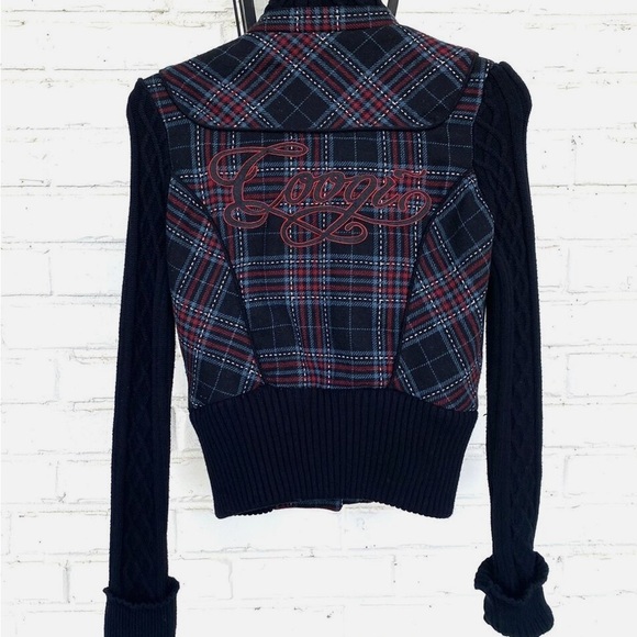 Coogi Sweater and jeans set - Picture 3 of 10